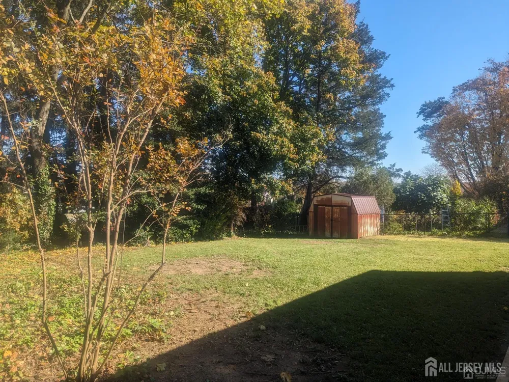 6 Hillside Avenue Jamesburg, NJ 08831