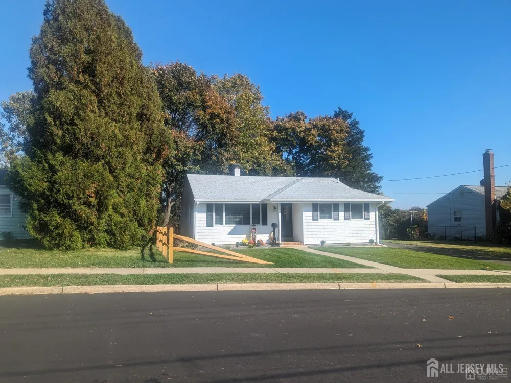6 Hillside Avenue Jamesburg, NJ 08831