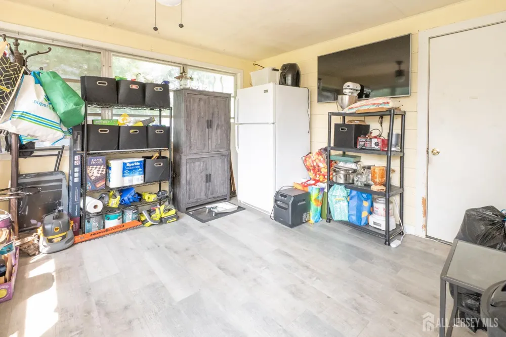 23 C STREET Middlesex, NJ 08846