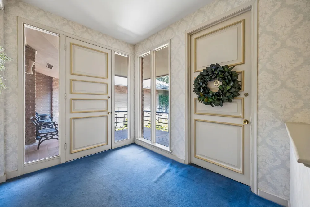 6310 Bandera Avenue #C Dallas, TX 75225