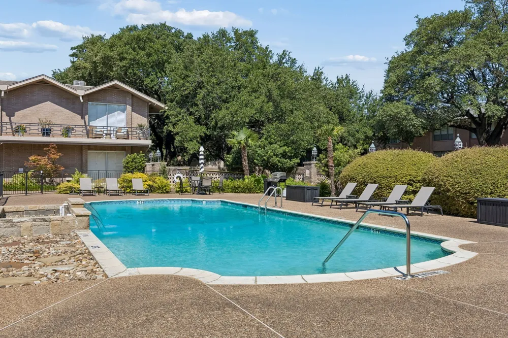 6310 Bandera Avenue #C Dallas, TX 75225