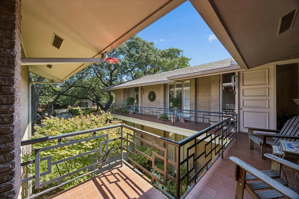 6310 Bandera Avenue #C Dallas, TX 75225