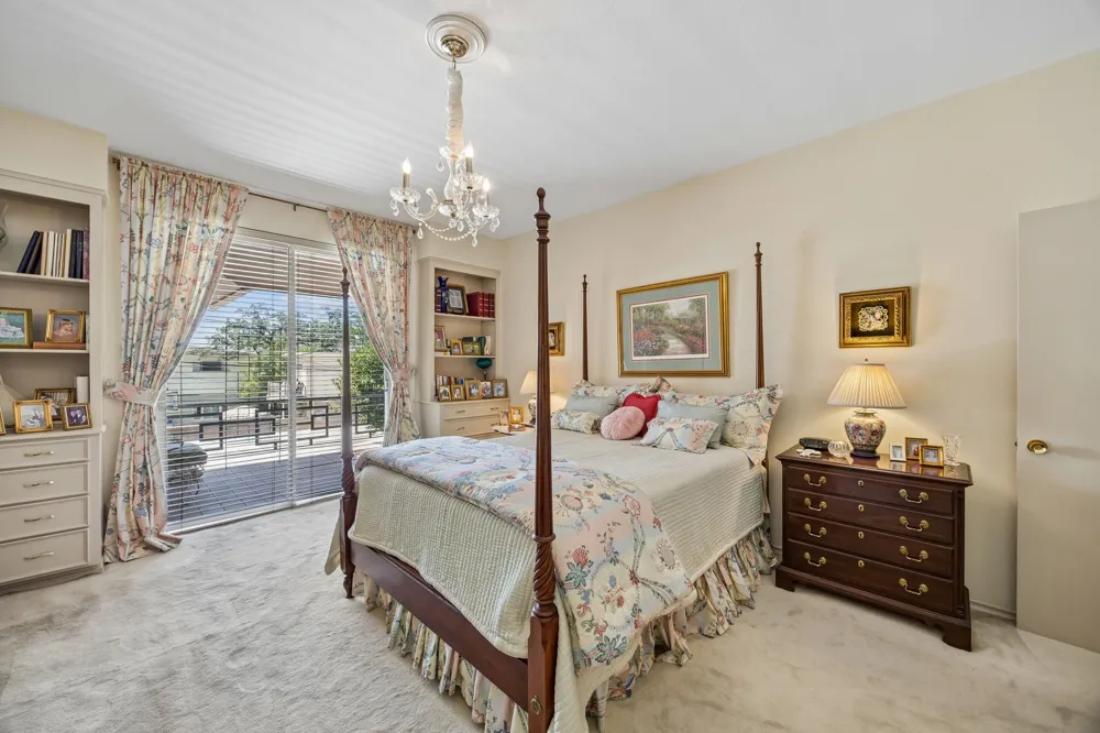6310 Bandera Avenue #C Dallas, TX 75225
