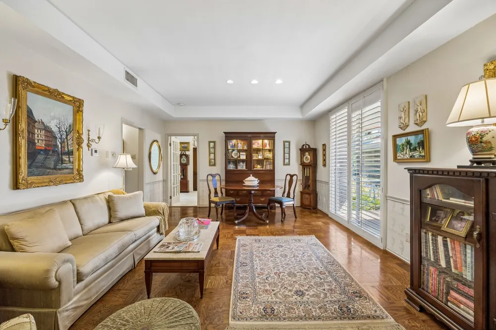 6310 Bandera Avenue #C Dallas, TX 75225