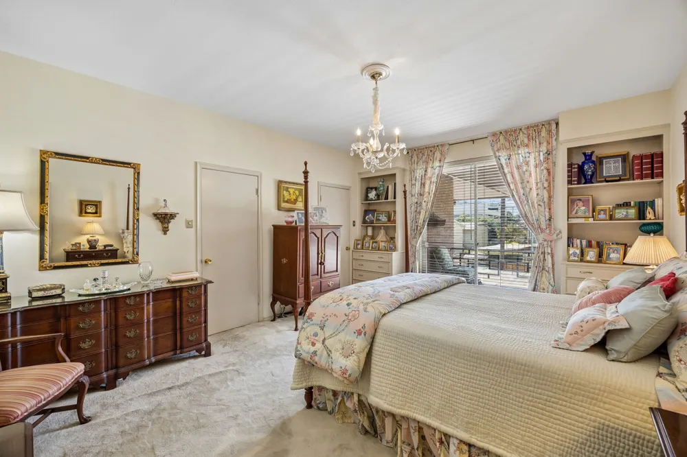 6310 Bandera Avenue #C Dallas, TX 75225