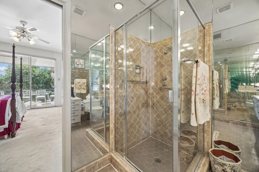6310 Bandera Avenue #C Dallas, TX 75225