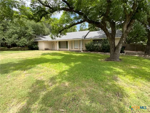 3113 El Camino Drive