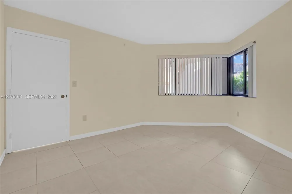 15545 Miami Lakeway N #106 Miami Lakes, FL 33014