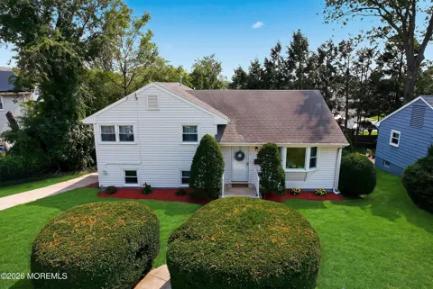 13 Glencourt Avenue