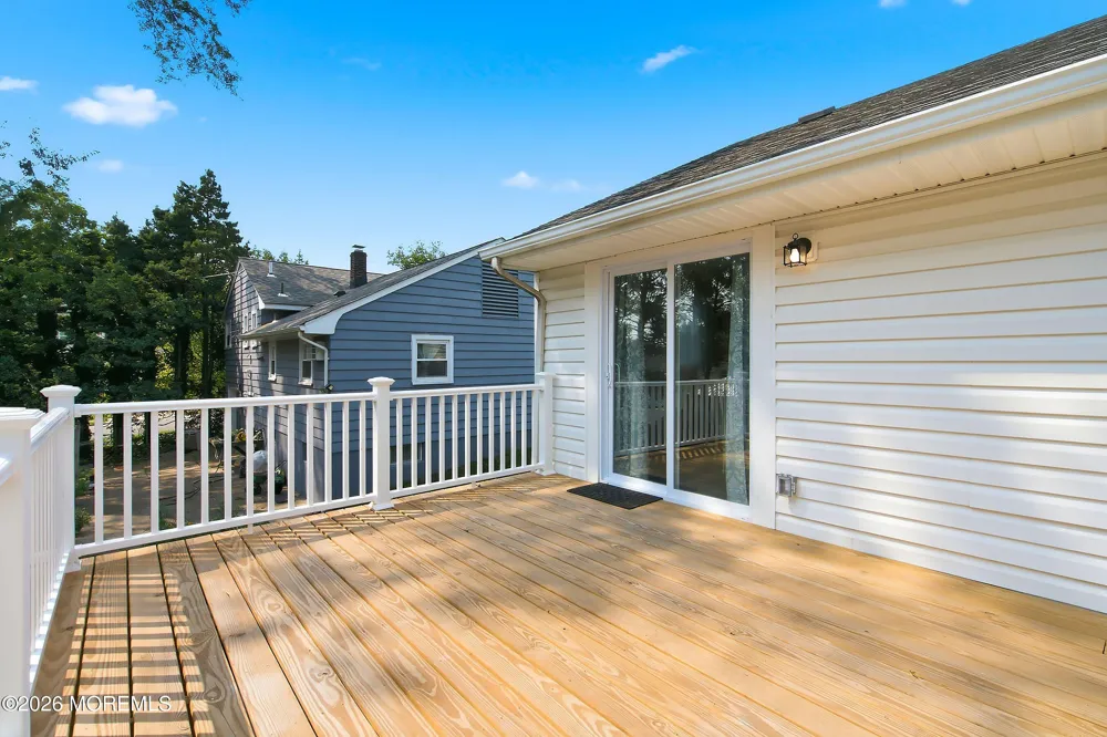 13 Glencourt Avenue Edison, NJ 08837