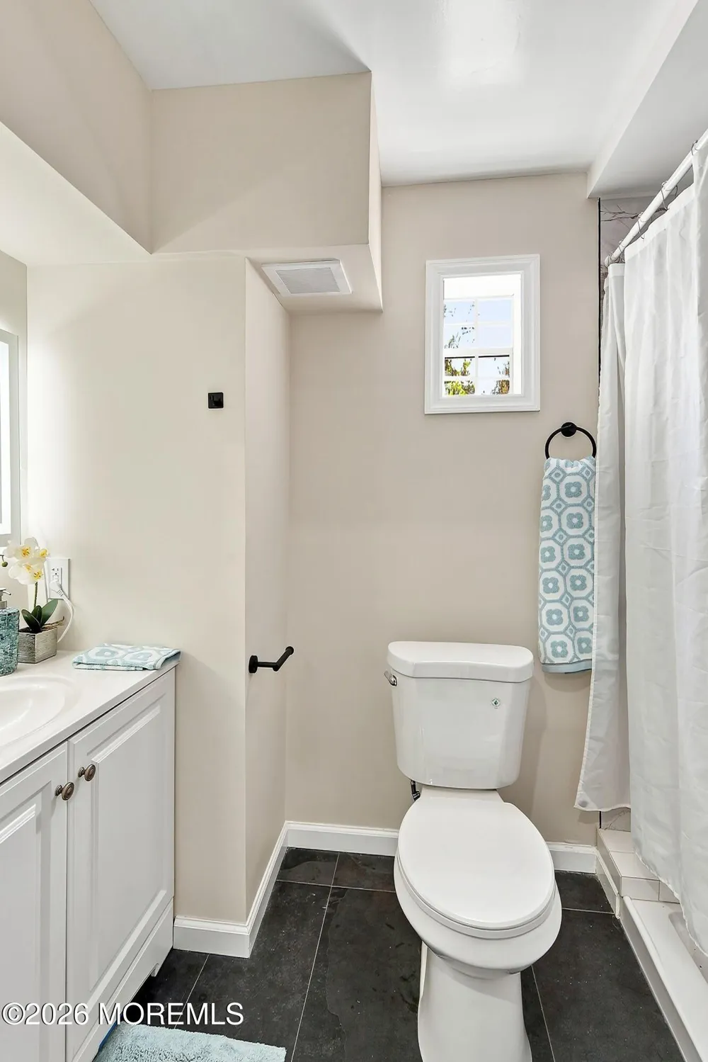 13 Glencourt Avenue Edison, NJ 08837