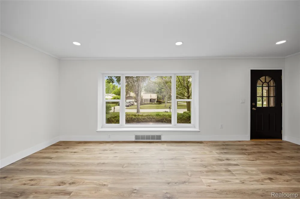 30190 Northgate Drive Southfield City, MI 48076