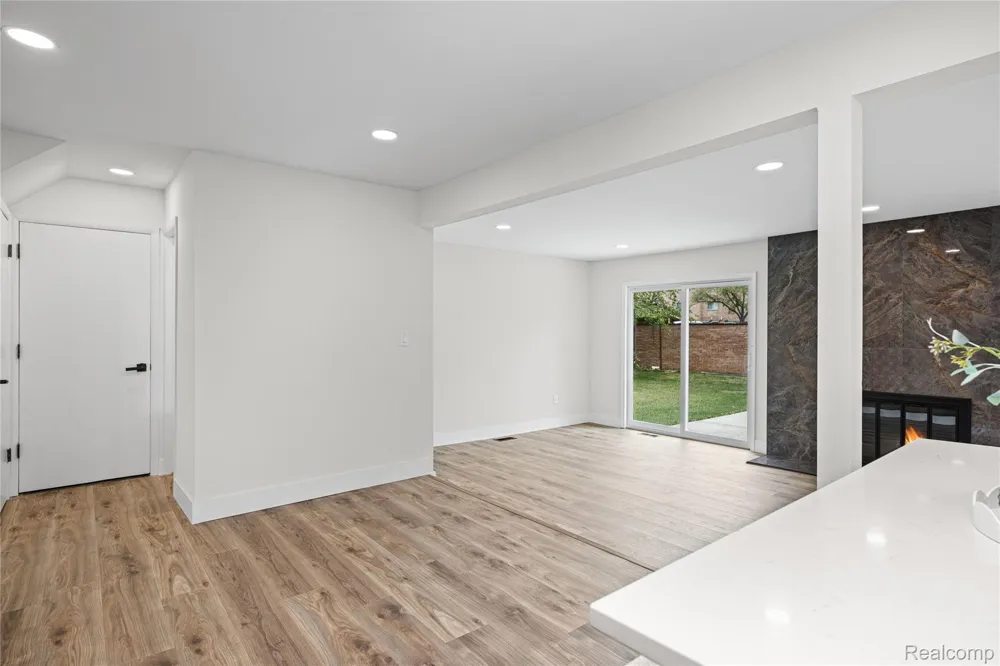 30190 Northgate Drive Southfield City, MI 48076