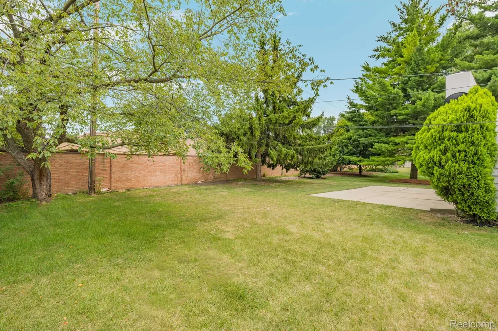 30190 Northgate Drive Southfield City, MI 48076