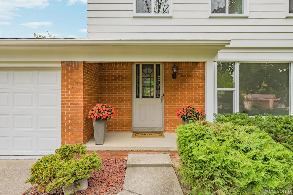30190 Northgate Drive Southfield City, MI 48076