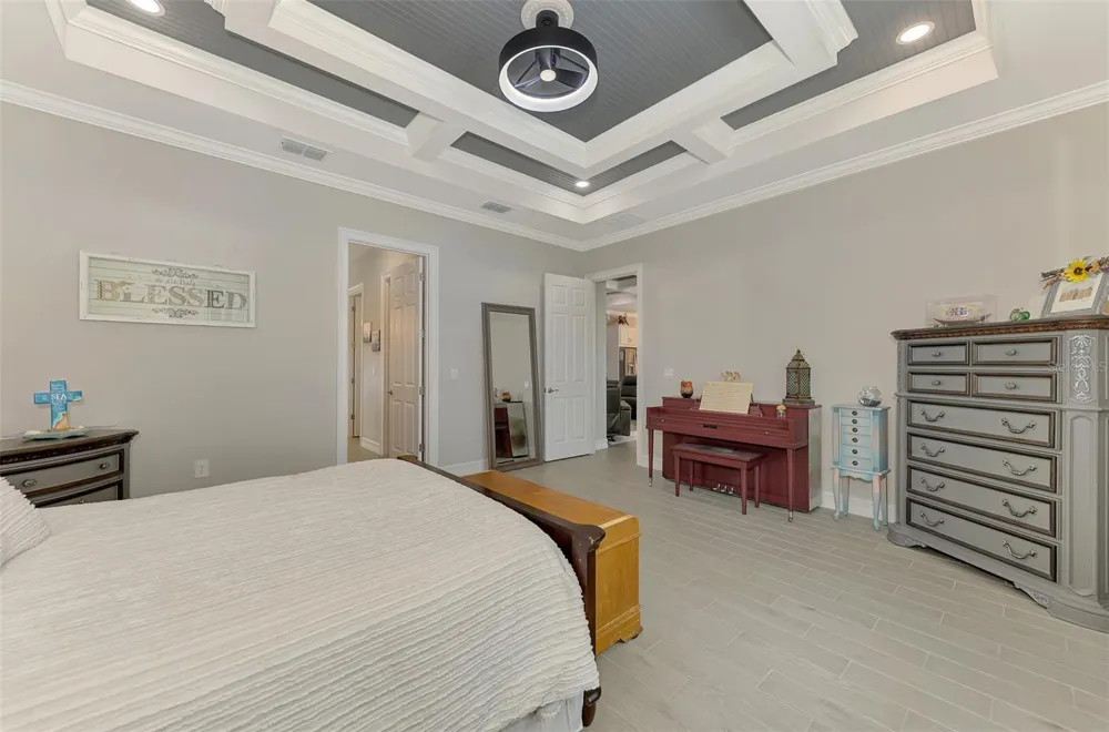 292 VILLORESI BOULEVARD North Venice, FL 34275