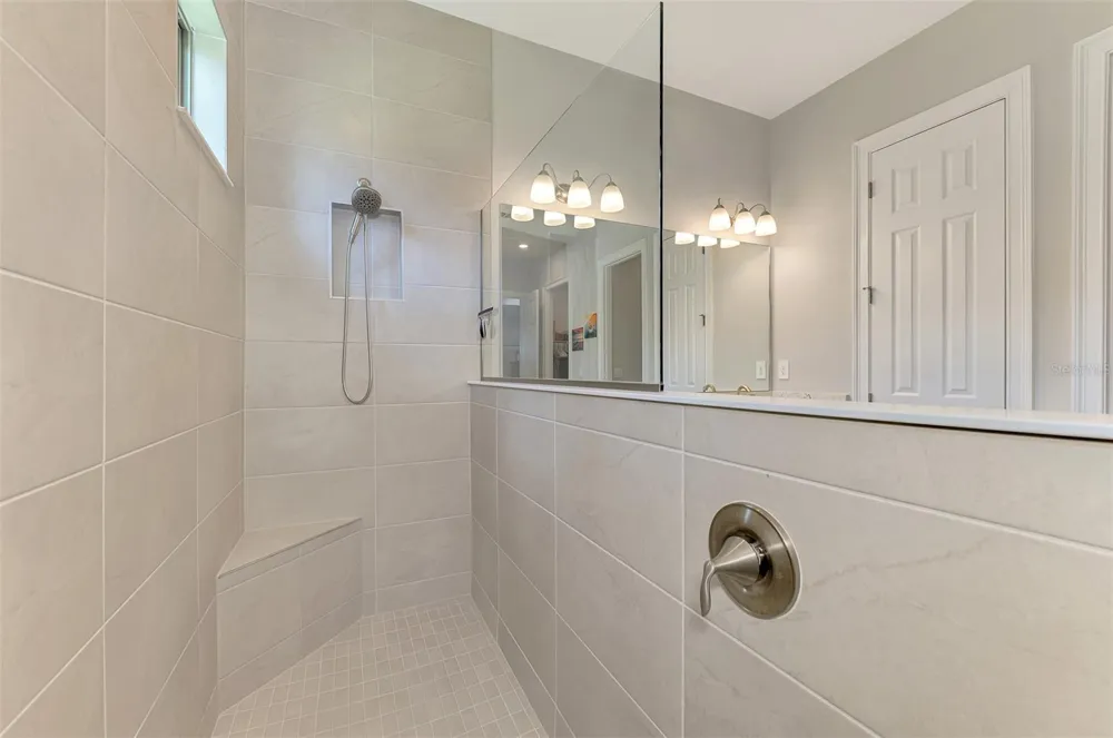 292 VILLORESI BOULEVARD North Venice, FL 34275
