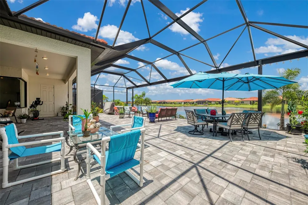 292 VILLORESI BOULEVARD North Venice, FL 34275