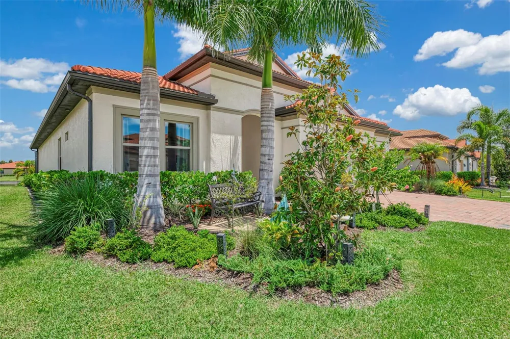 292 VILLORESI BOULEVARD North Venice, FL 34275
