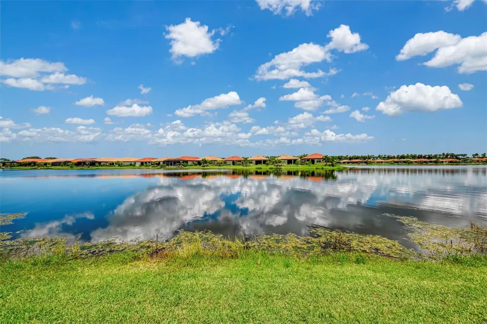 292 VILLORESI BOULEVARD North Venice, FL 34275