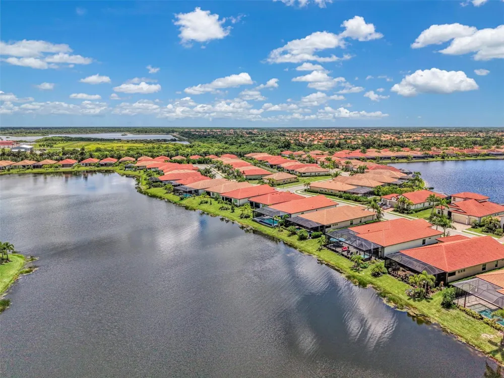 292 VILLORESI BOULEVARD North Venice, FL 34275