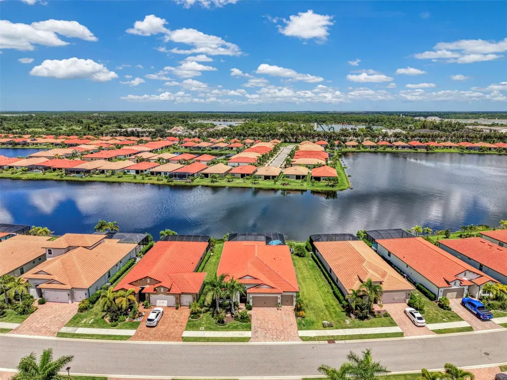 292 VILLORESI BOULEVARD North Venice, FL 34275