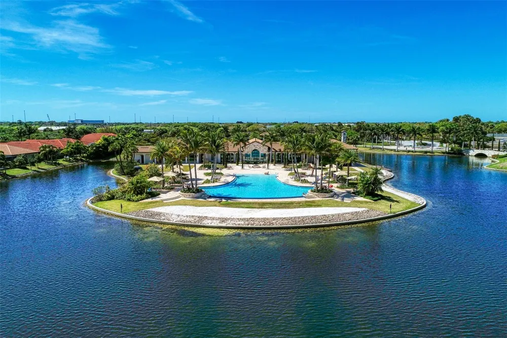 292 VILLORESI BOULEVARD North Venice, FL 34275