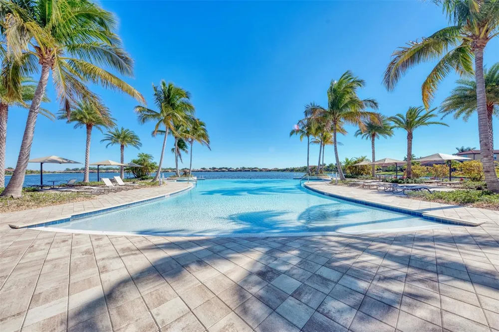 292 VILLORESI BOULEVARD North Venice, FL 34275