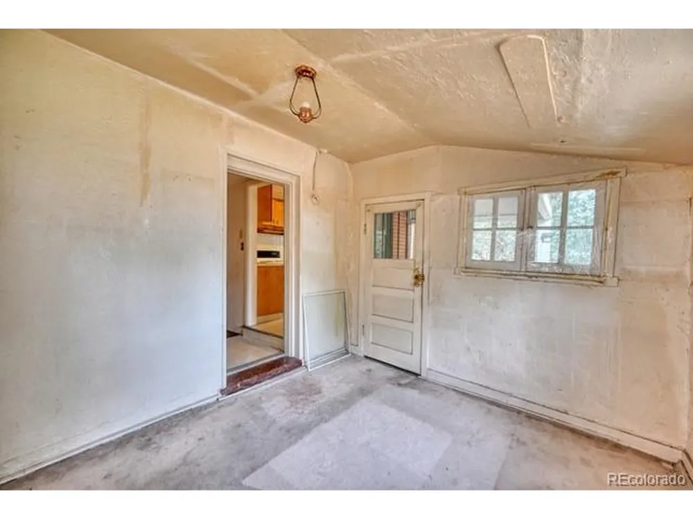 3326 W 24th Avenue Denver, CO 80211