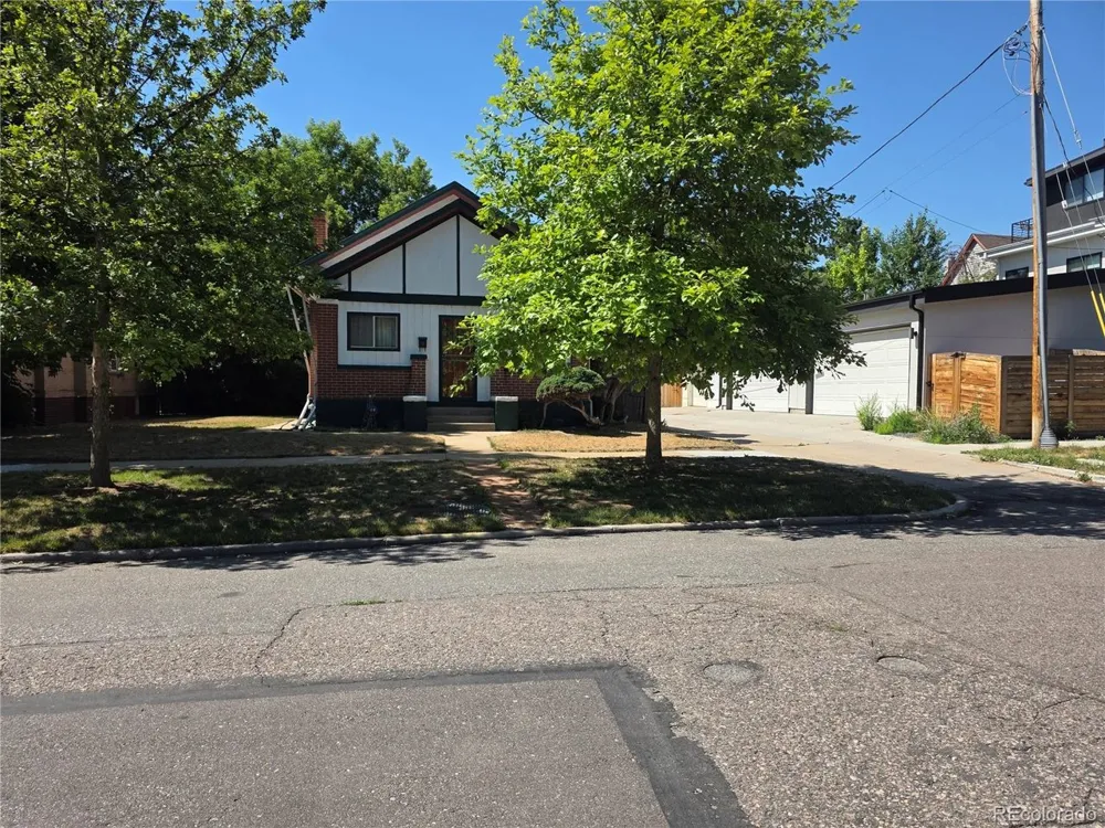 3326 W 24th Avenue Denver, CO 80211