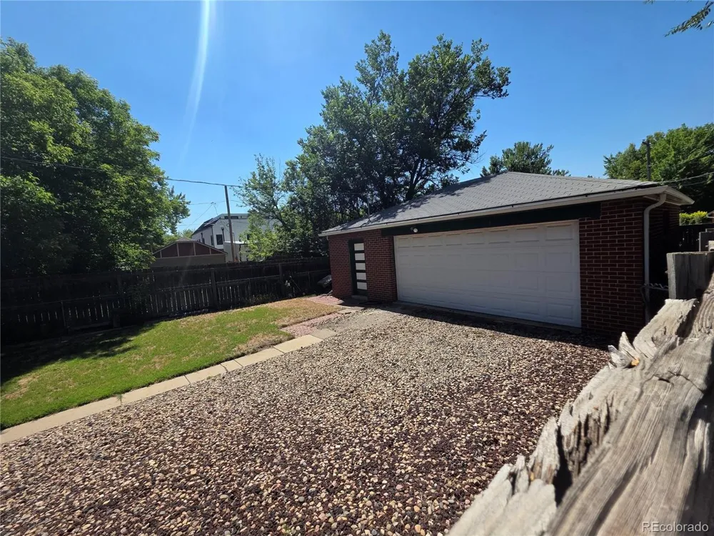 3326 W 24th Avenue Denver, CO 80211