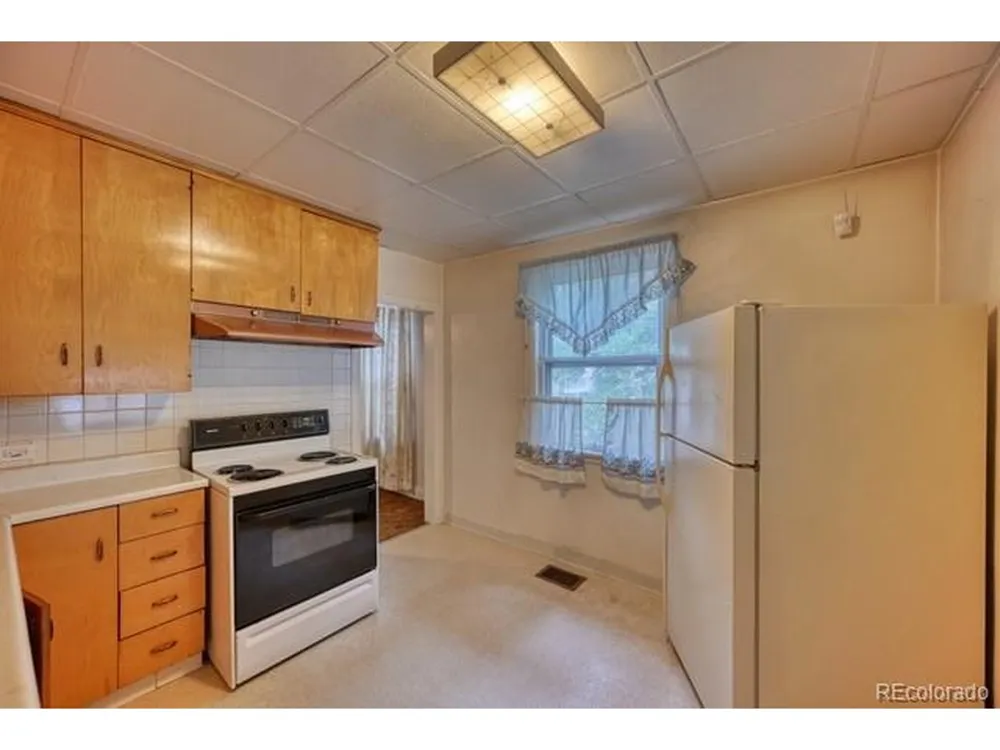 3326 W 24th Avenue Denver, CO 80211