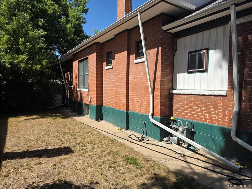 3326 W 24th Avenue Denver, CO 80211