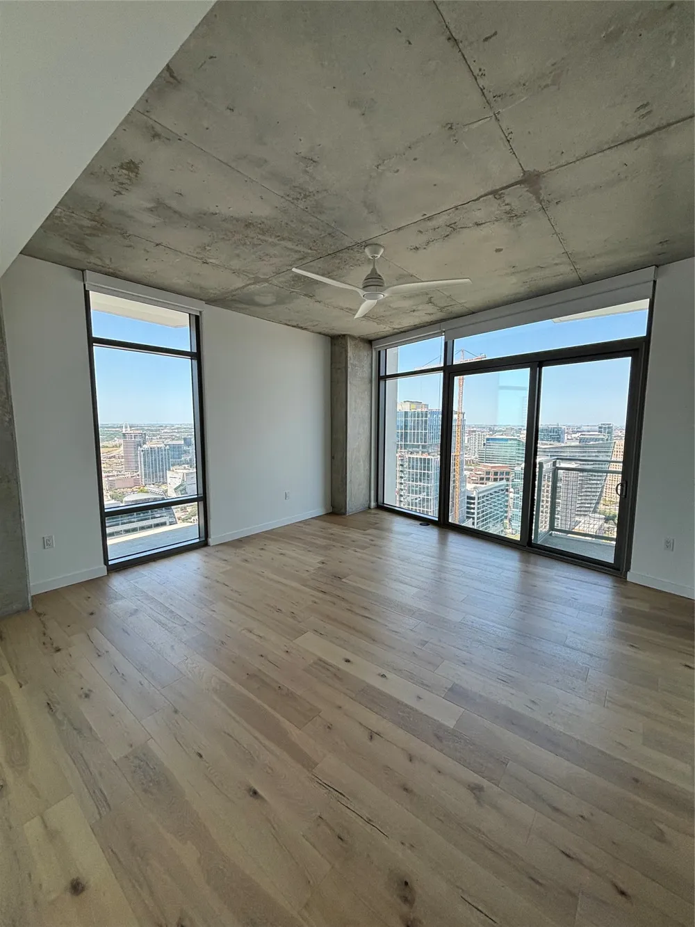 1801 Pearl Street #3912 Dallas, TX 75201