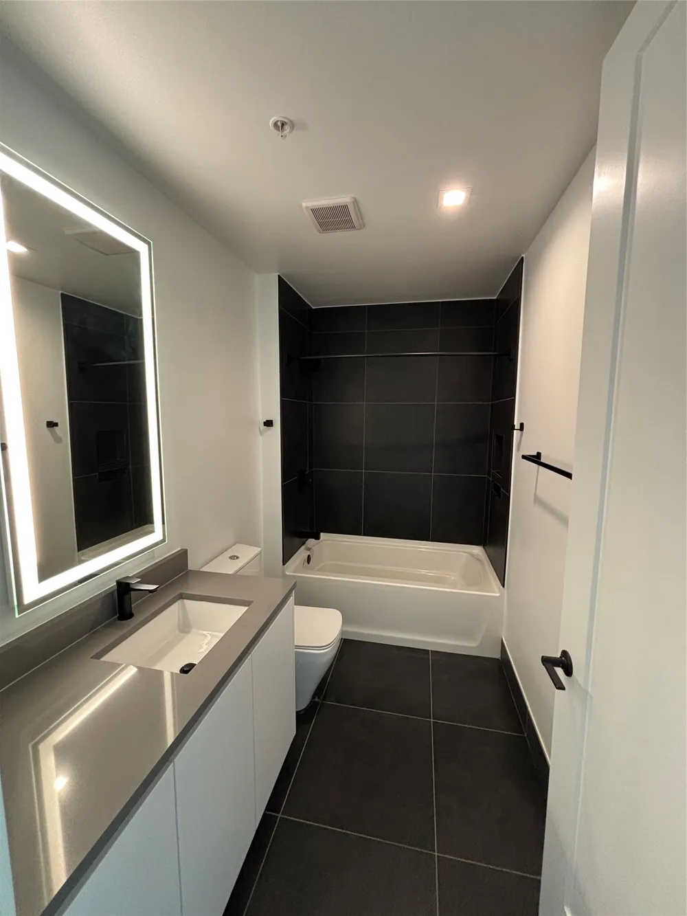 1801 Pearl Street #3912 Dallas, TX 75201