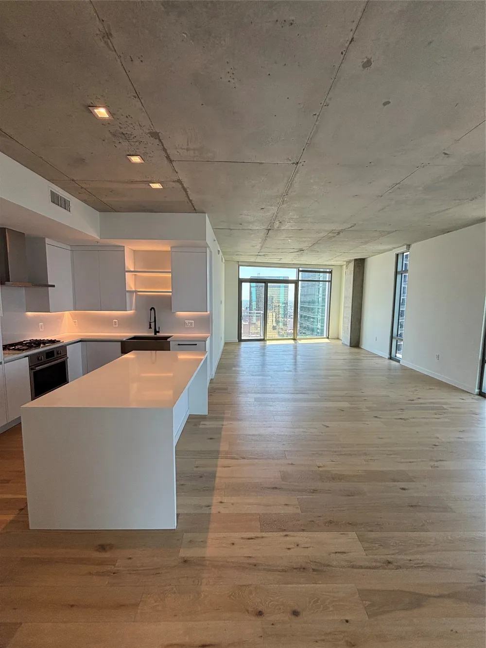 1801 Pearl Street #3912 Dallas, TX 75201