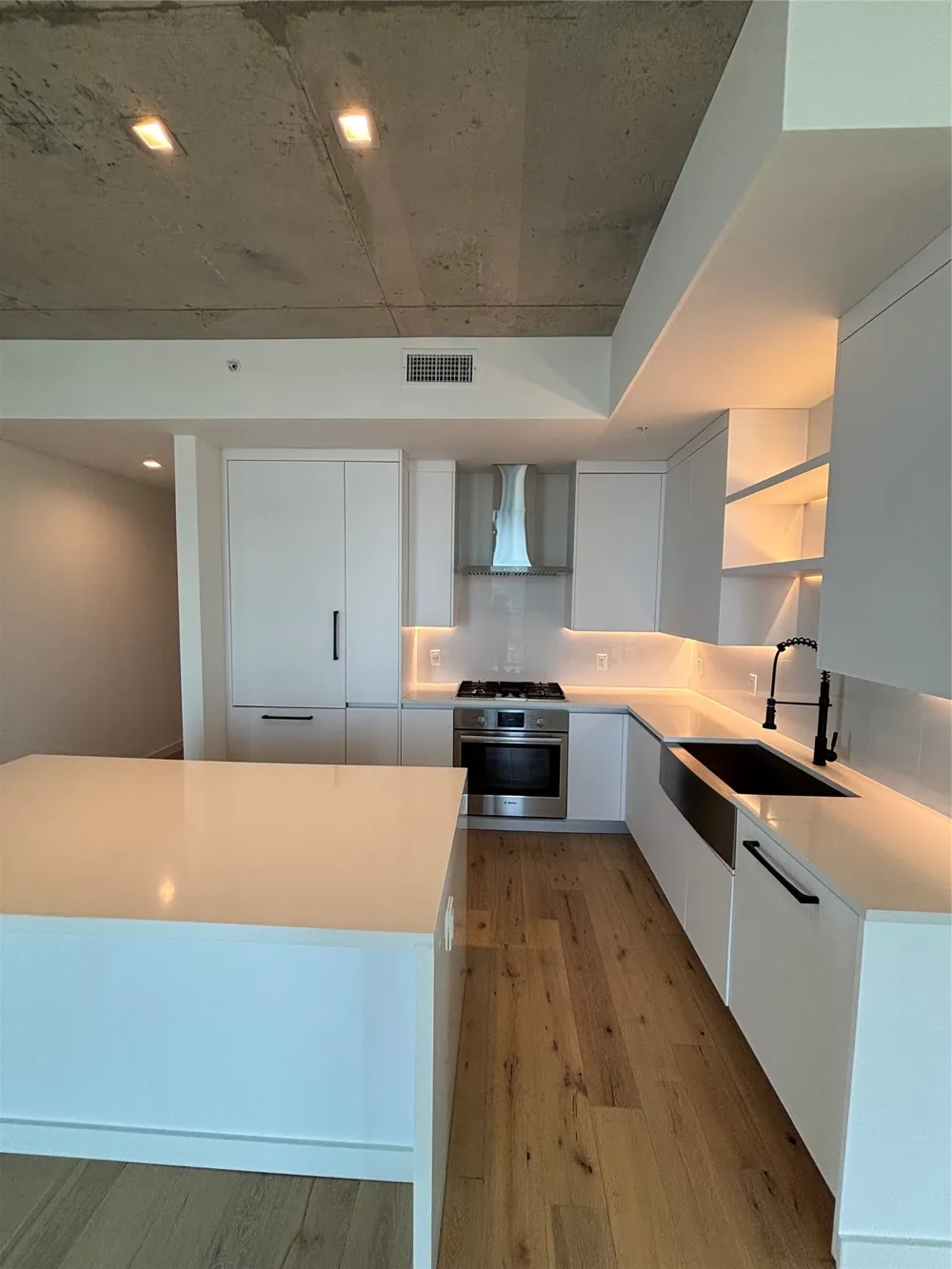 1801 Pearl Street #3912 Dallas, TX 75201