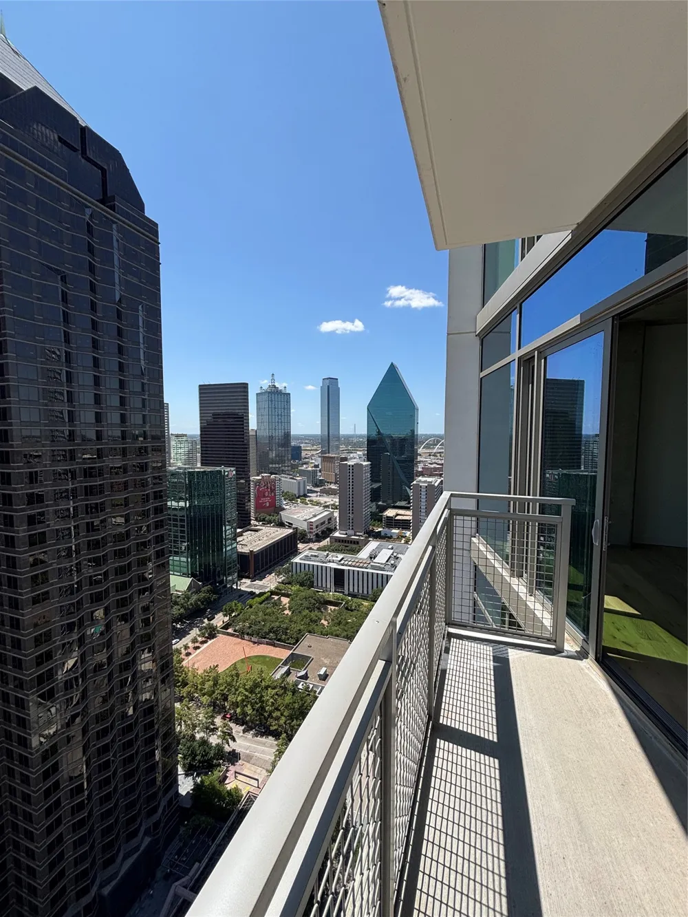 1801 Pearl Street #3912 Dallas, TX 75201