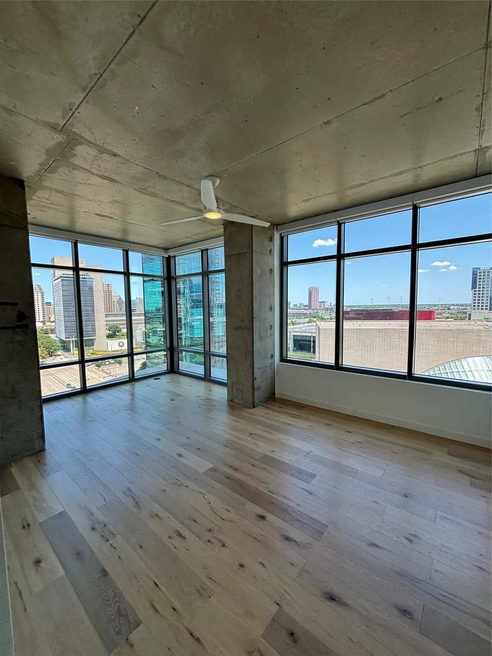 1801 Pearl Street #3912 Dallas, TX 75201