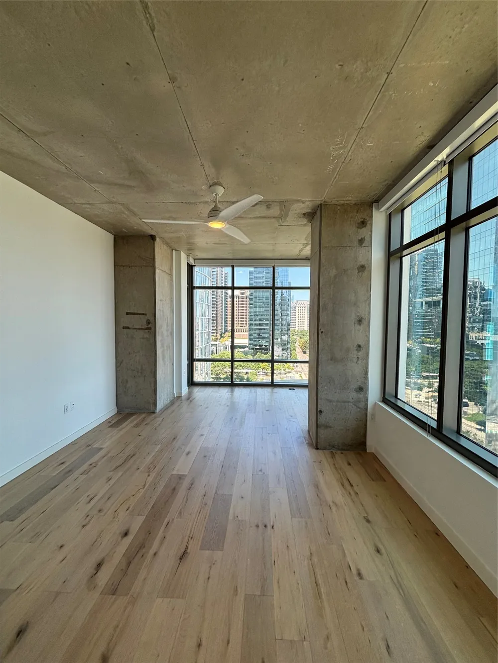 1801 Pearl Street #3912 Dallas, TX 75201
