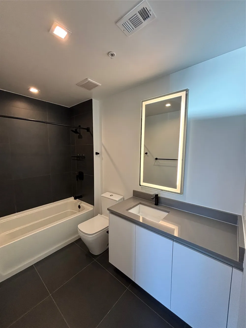 1801 Pearl Street #3912 Dallas, TX 75201
