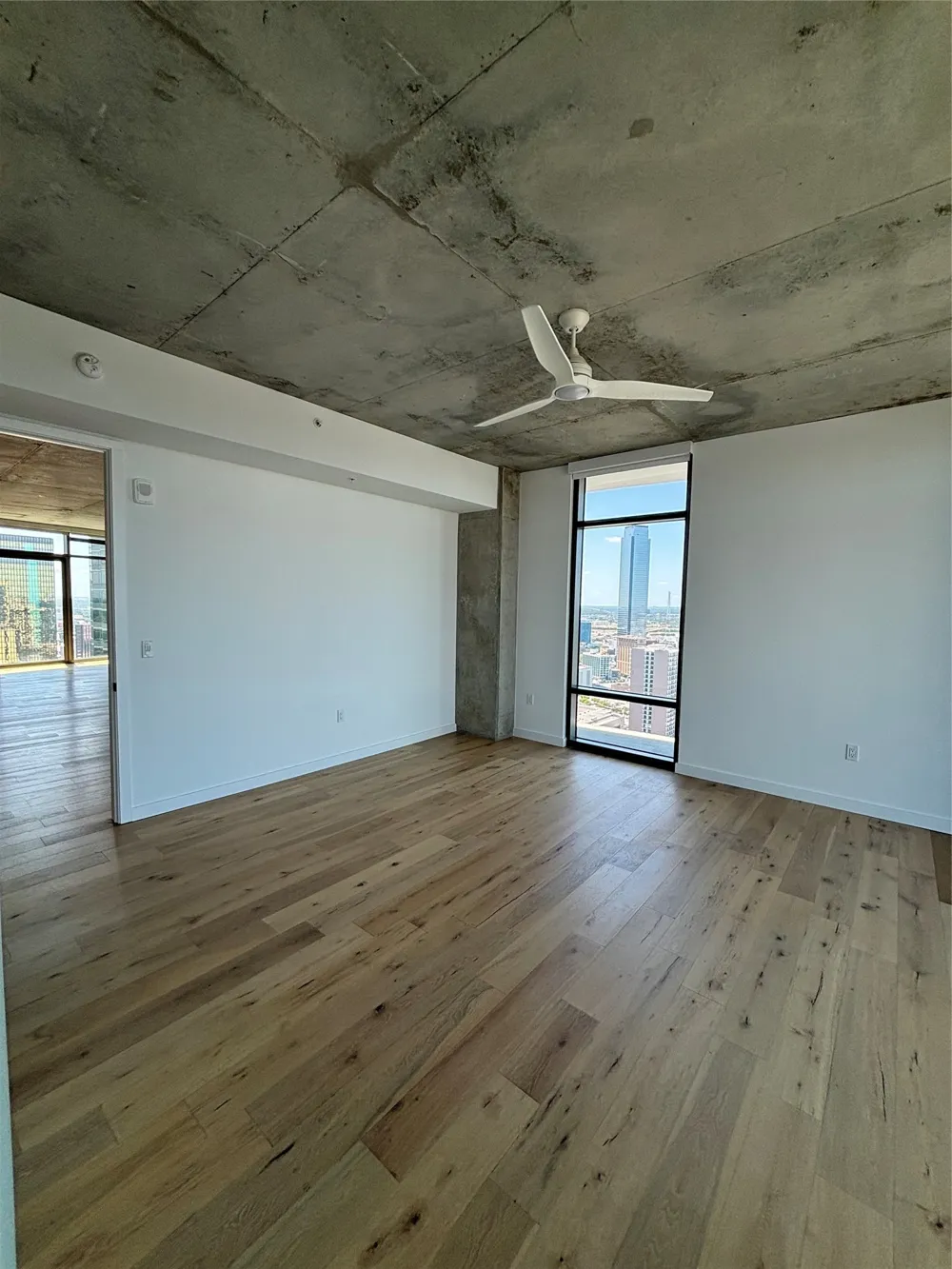 1801 Pearl Street #3912 Dallas, TX 75201