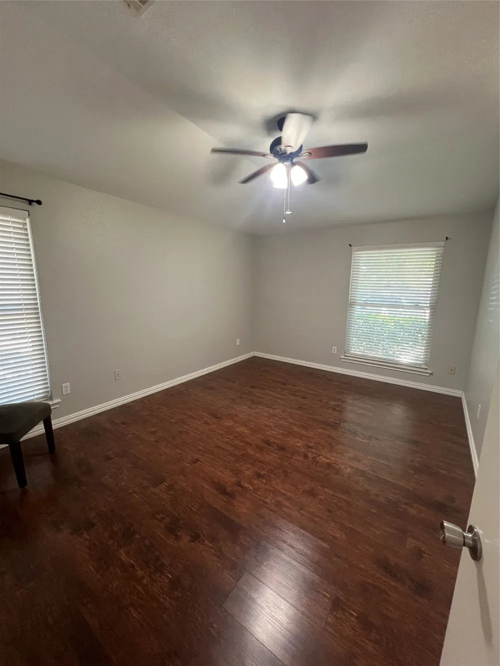 1001 Stableway Lane Bedford, TX 76022
