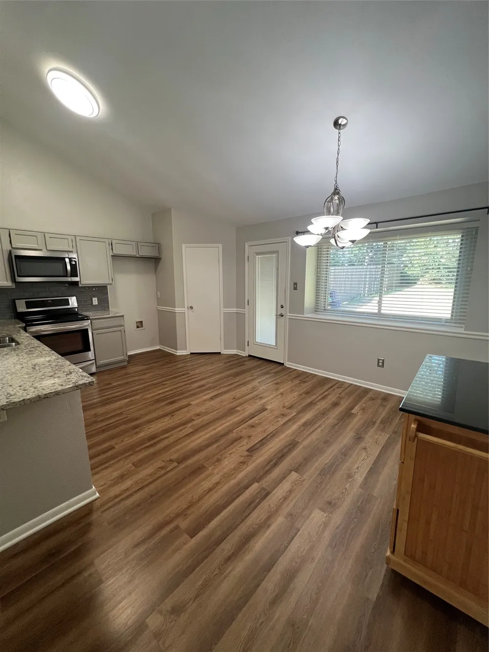 1001 Stableway Lane Bedford, TX 76022