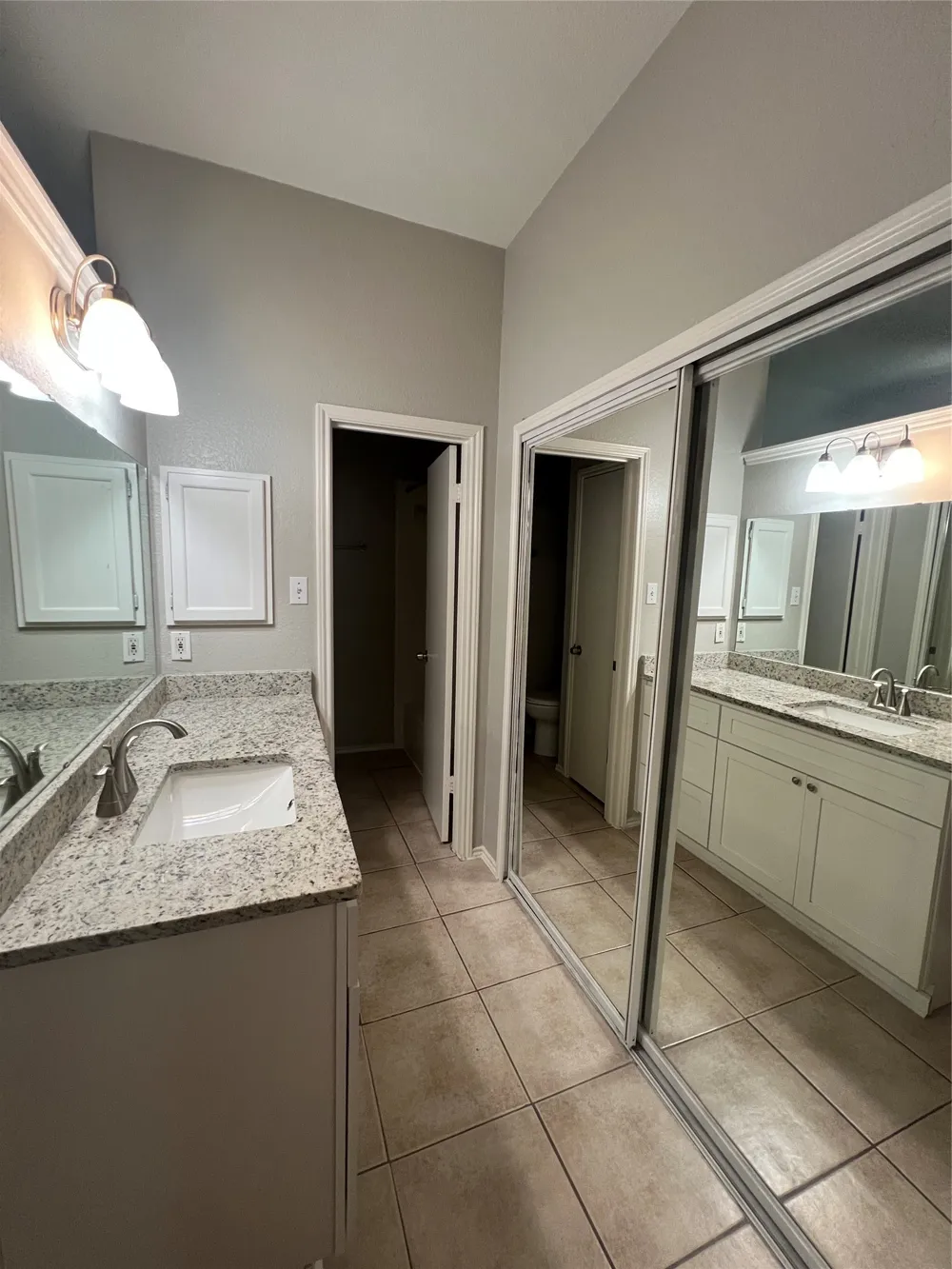 1001 Stableway Lane Bedford, TX 76022