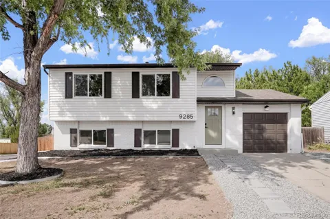 9285 W Wagon Trail Drive