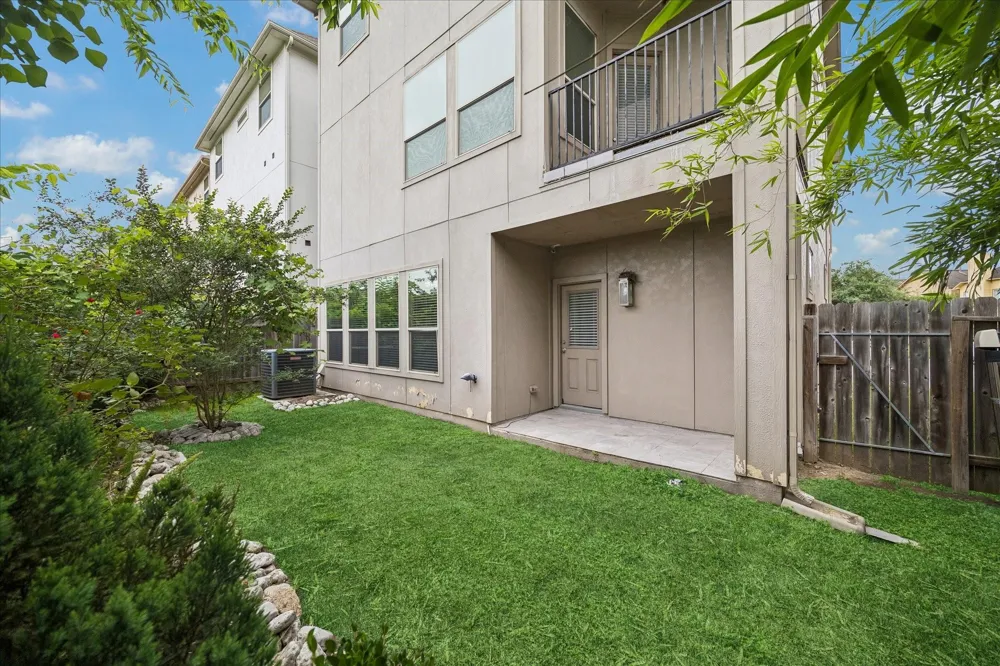9628 Cambridge Manor Lane Houston, TX 77045