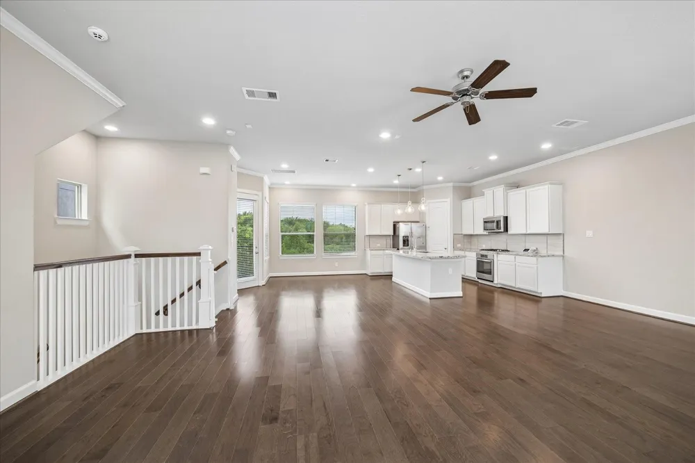 9628 Cambridge Manor Lane Houston, TX 77045