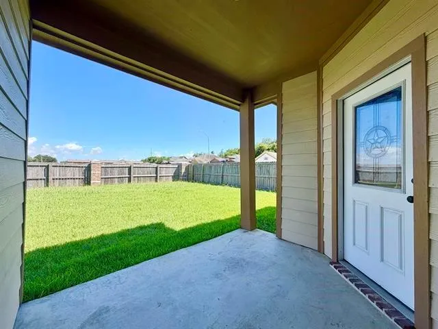 2850 Amber Avenue Groves, TX 77619