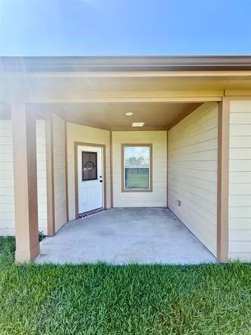 2850 Amber Avenue Groves, TX 77619